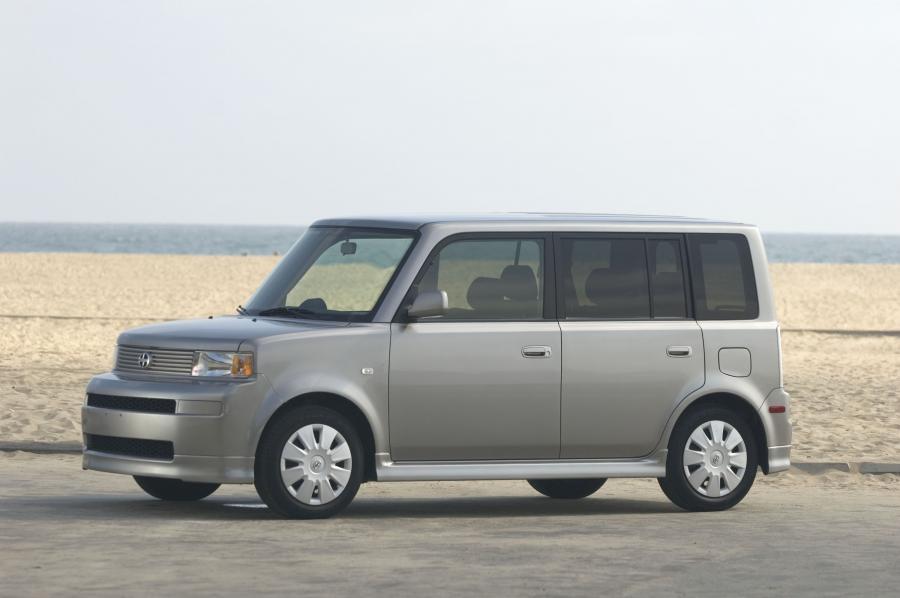  Scion xB 2006 года  (фото 18 из 19)